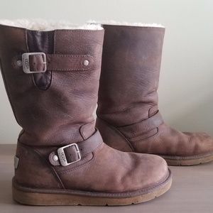 UGG Kensington Toast Boots Sz 8